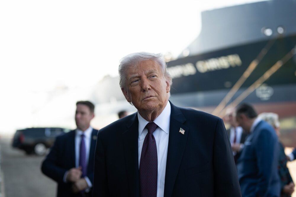 Trump annuncia il cambiamento di nome dell'intelligenza artificiale